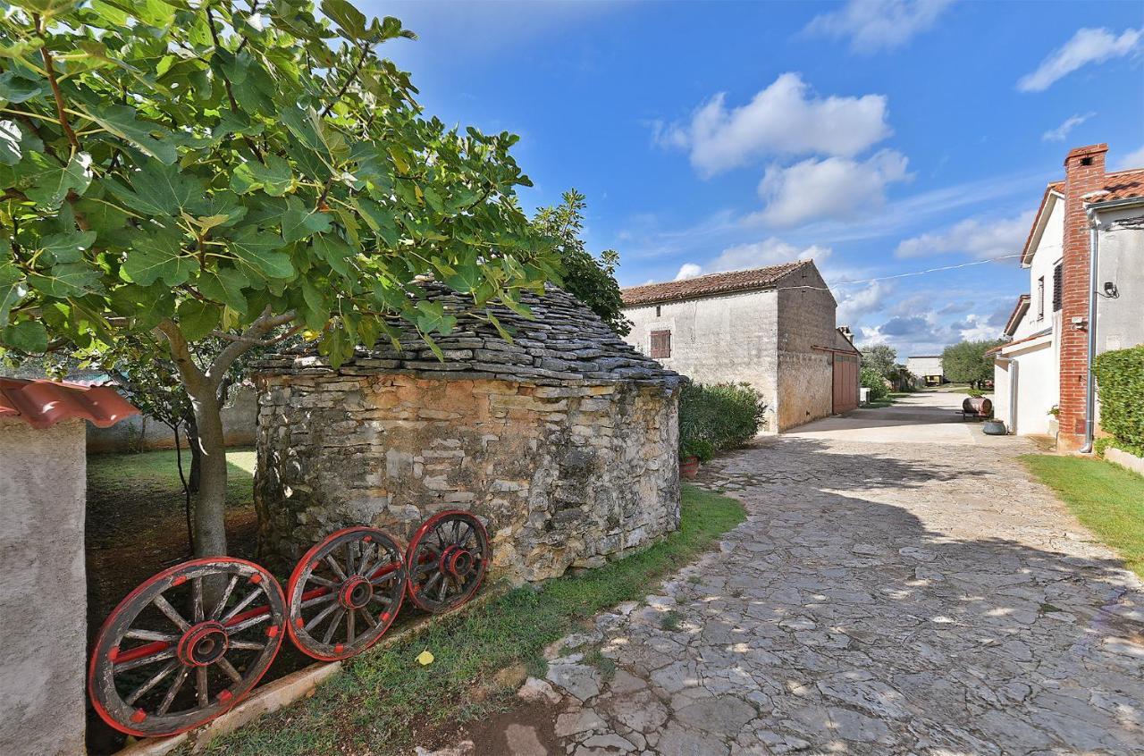 House Monteci 1378 Villa Galizana Luaran gambar